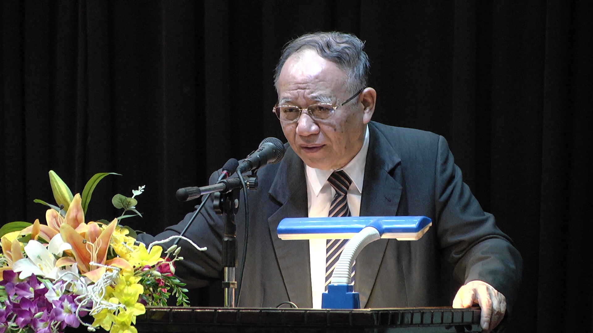 GS, TS Hoàng Chí Bảo - Chuyên gia cao cấp, Học viện chính trị Quốc gia Hồ Chí Minh
