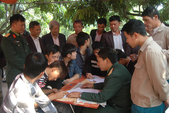   Lực lượng vũ trang huyện Khoái Châu chủ động tham mưu phối hợp triển khai có hiệu quả nhiệm vụ Quân sự - Quốc phòng địa phương