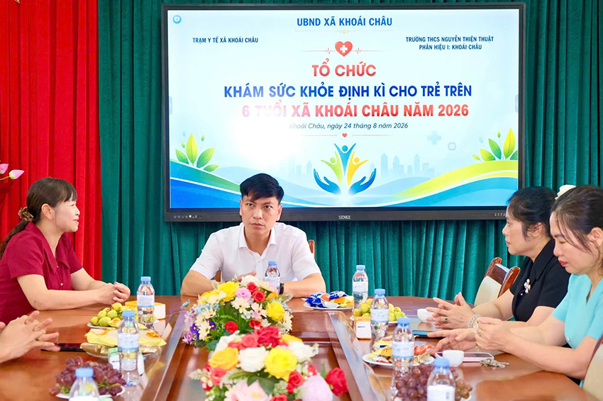 XÃ KHOÁI CHÂU TỔ CHỨC KHÁM SỨC KHỎE ĐỊNH KỲ MIỄN PHÍ CHO HỌC SINH