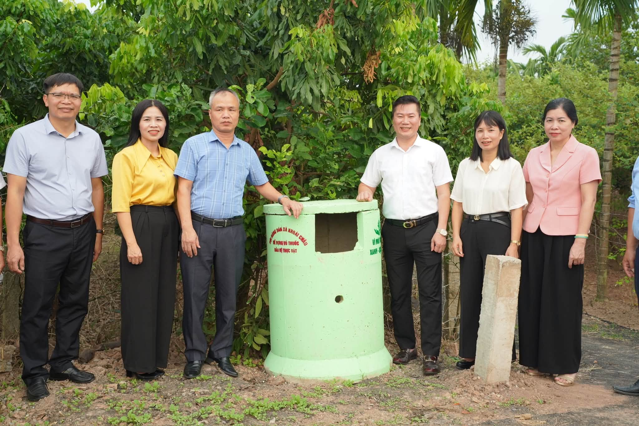 HỘI NÔNG DÂN XÃ KHOÁI CHÂU RA MẮT CÂU LẠC BỘ “NÔNG DÂN BẢO VỆ MÔI TRƯỜNG TRÊN ĐỒNG RUỘNG” TẠI THÔN BÌNH KIỀU